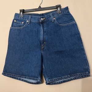 Woman’s Levi’s Shorts